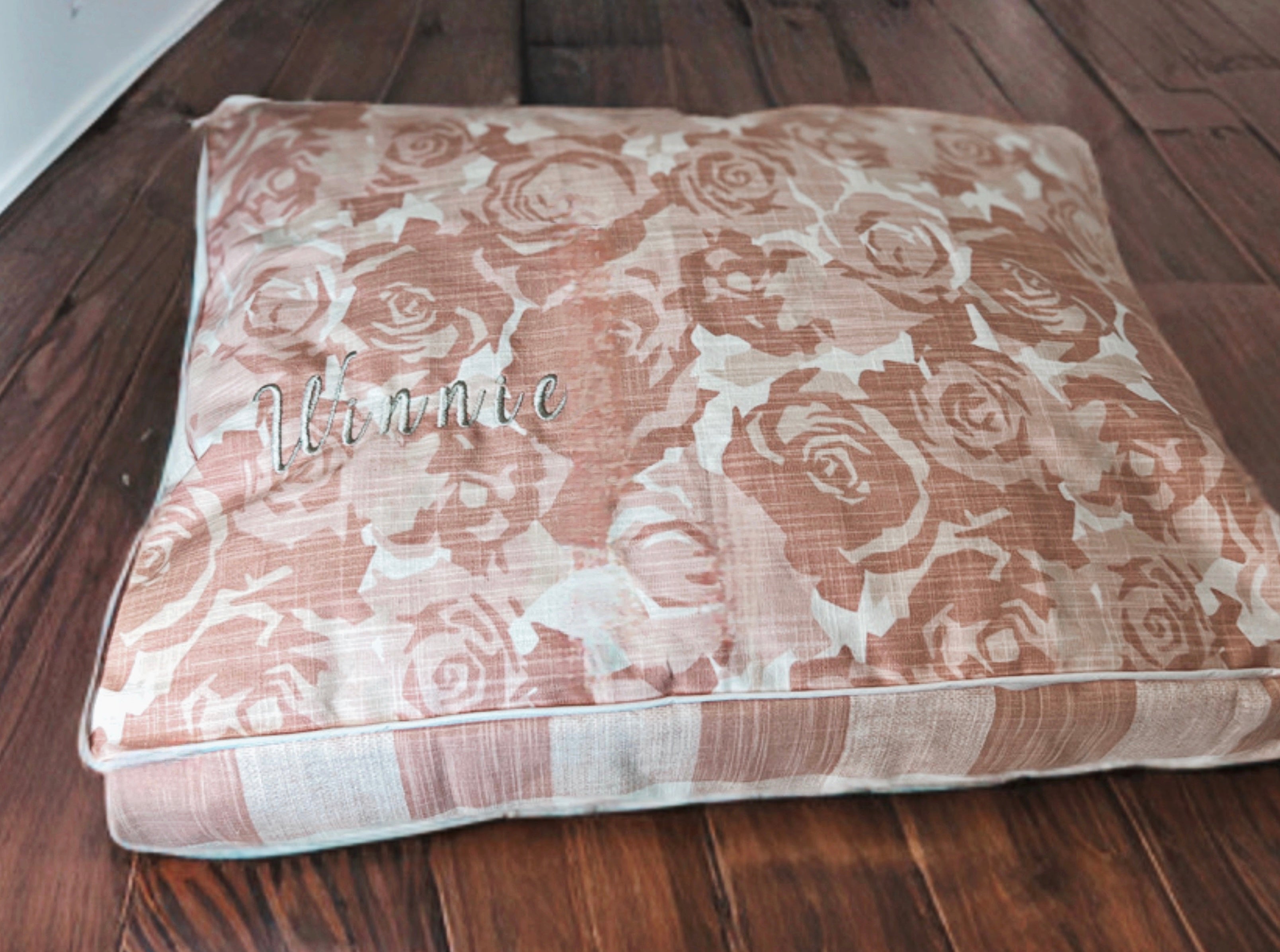 Personalized Dog Bed, Dog Bed with Name, Embroidered Dog Bed, Dog Bed Amazon, Dog Bed Cover, Dog Bed Large, dog beds for small dogs, personalized dog bed cover, personalized dog bed crate,  dog bed with removable washable cover, cutest dog bed,  cute dog bed for girls, Modern dog Bed, industrial dog beds, dog beds to match home, gifts for pet lovers, Christmas gifts for pets, holiday pet gifts,