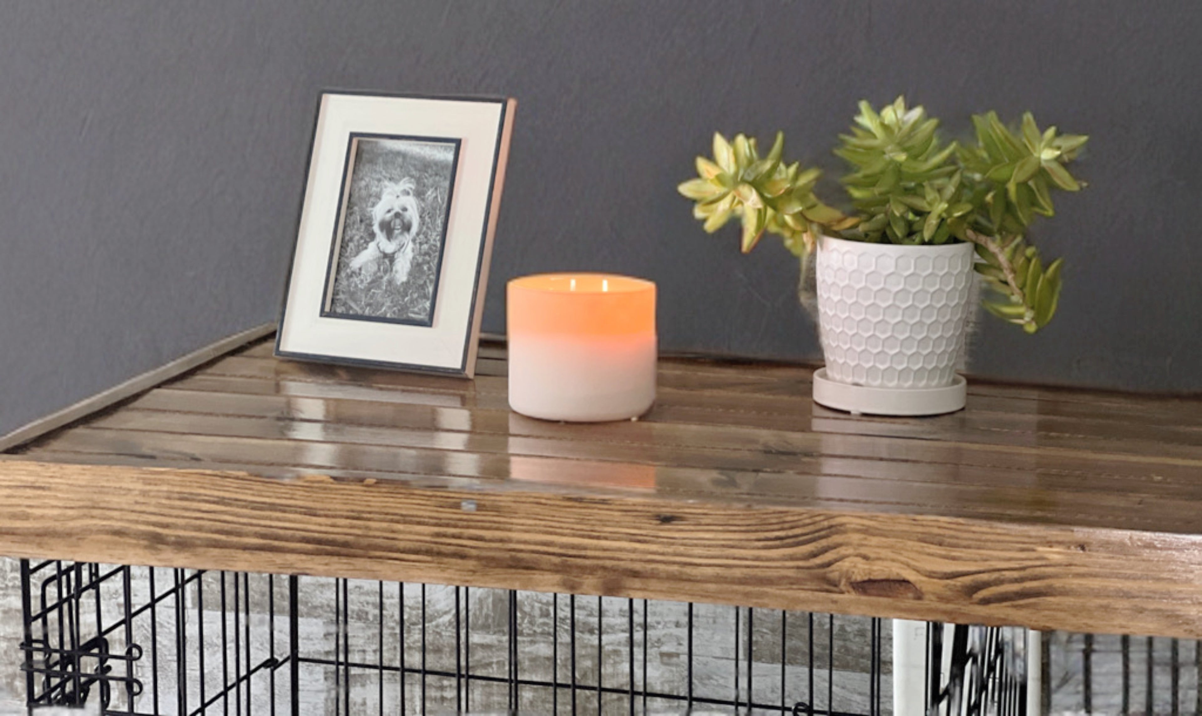 wooden crate topper, wooden kennel topper, dog crate table, dog kennel table, dog crate cover, dog crate furniture, dog crate end table, dog kennel furniture, dog bed furniture, wooden dog furniture, wood table dog crate, wooden dog kennel furniture, pet furniture wood pet furniture